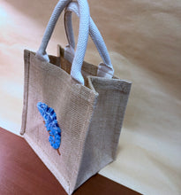 Load image into Gallery viewer, GECKO - BLUE - FRENCH-KNOT