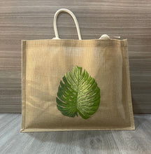 Load image into Gallery viewer, MONSTERA LEAF - 1 GREEN