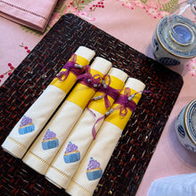 Tải hình ảnh vào trình xem Thư viện, BÁNH CUPCAKE - SÔ CÔ LA OẢI HƯƠNG