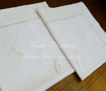 Tải hình ảnh vào trình xem Thư viện, LÔNG VŨ TRẮNG-BẠC