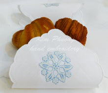 Load image into Gallery viewer, SNOW FLAKES