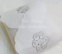 Load image into Gallery viewer, SNOW FLAKES