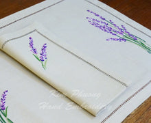 Load image into Gallery viewer, BUNCH OF LAVENDER