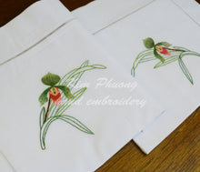 Tải hình ảnh vào trình xem Thư viện, HOA LAN SYMPODIAL - HỒNG