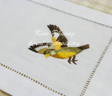 Charger l'image dans la galerie, GROSBEAK - YELLOW