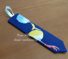 Load image into Gallery viewer, LANTERN