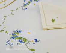 Charger l'image dans la galerie, CHRYSANTHEMUM - WHITE