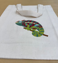 Load image into Gallery viewer, GECKO - GREEN - FRENCH KNOT
